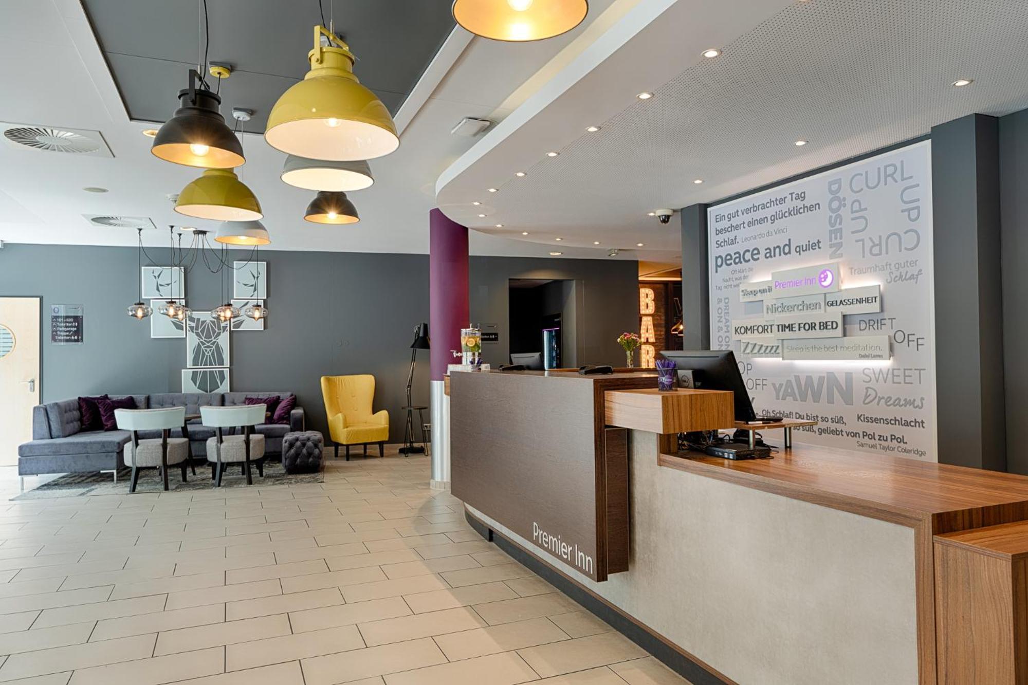 Premier Inn Berlin City Centre Eksteriør billede